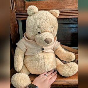 Vintage 90’s Classic Style Winnie the Pooh 16” Walt Disney Company